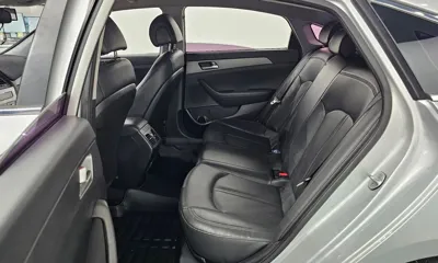 Hyundai Sonata 2016, 124348 км, за 6045.63 USD - фото 12