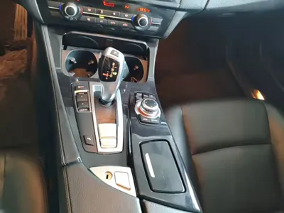 BMW 5 Series 2014, 117500 км, за 9405.17 USD - фото 10