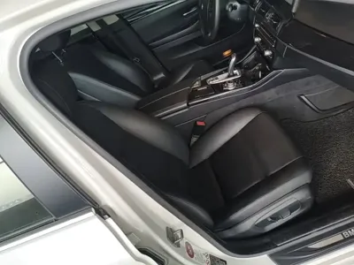 BMW 5 Series 2014, 117500 км, за 9405.17 USD - фото 20