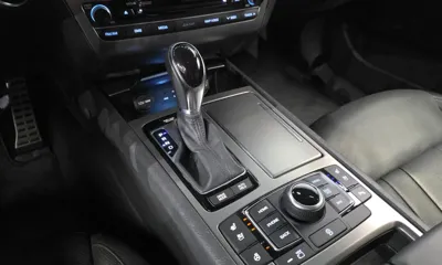 Hyundai Genesis 2016, 130894 км, за 8379.38 USD - фото 9