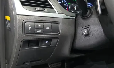Hyundai Genesis 2016, 130894 км, за 8379.38 USD - фото 13