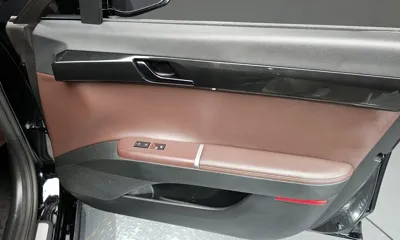 Hyundai Grandeur 2023, 49745 км, за 22137.77 USD - фото 24