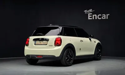 MINI Cooper 2021, 74254 км, за 9780.75 USD