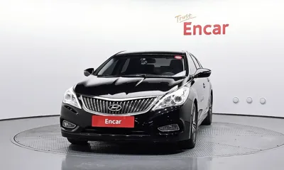 Hyundai Grandeur 2014, 125940 км, за 3973.51 USD