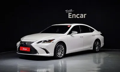 Lexus ES · 2019 год