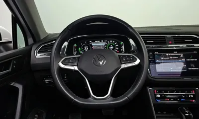 Volkswagen Tiguan 2023, 72036 км, за 25821.17 USD - фото 13
