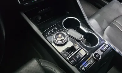 Kia K5 2021, 61131 км, за 11093.61 USD - фото 9