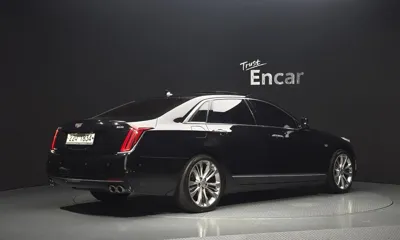 Cadillac CT6 2018, 106727 км, за 13653.67 USD