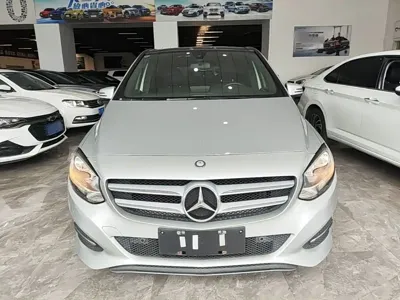 Mercedes-Benz B-Class 2015, 117700 км, за 6114.72 USD