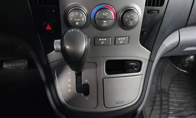 Hyundai Starex 2014, 152300 км, за 6108.77 USD - фото 9