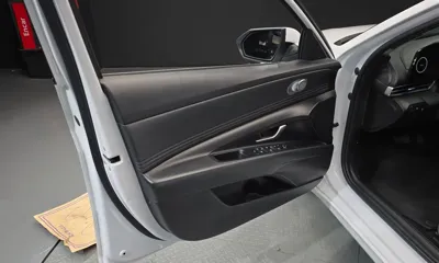 Hyundai Avante 2021, 111098 км, за 9100.95 USD - фото 24