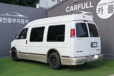 Chevrolet Express Van 2001, 75244 км, за 6180.07 USD