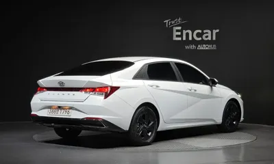 Hyundai Avante 2023, 80404 км, за 10371.54 USD
