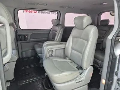 Hyundai Starex 2013, 138433 км, за 4791.91 USD - фото 8