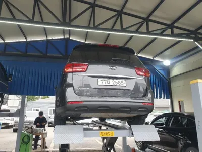 Kia Canival 2019, 88479 км, за 9183.41 USD