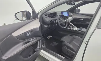 Peugeot 5008 2022, 50941 км, за 21814.15 USD - фото 10