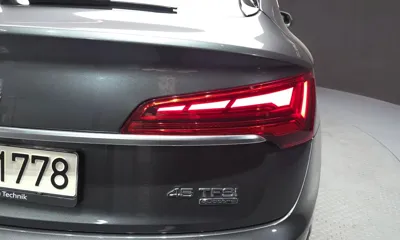 Audi Q5 2022, 57782 км, за 24915.45 USD - фото 23