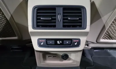 Audi Q5 2022, 57782 км, за 24915.45 USD - фото 29