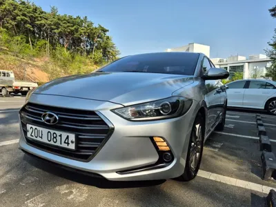Hyundai Avante · 2017 год