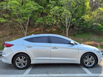 Hyundai Avante 2017, 203661 км, за 4457.14 USD - фото 8