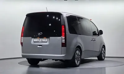 Hyundai Staria 2023, 34811 км, за 20810.58 USD