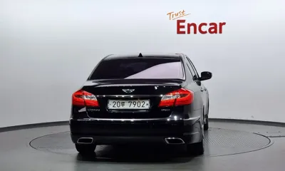 Hyundai Genesis 2012, 105726 км, за 8473.46 USD