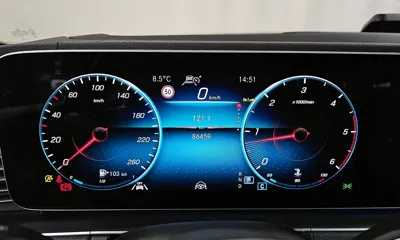Mercedes-Benz GLE-Class 2023, 86459 км, за 50479.19 USD - фото 8