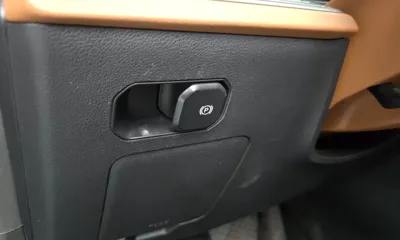 KG_Mobility_Ssangyong Torres 2023, 39099 км, за 13062.89 USD - фото 27