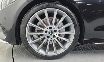 Mercedes-Benz C-Class 2018, 13633 км, за 20977.21 USD