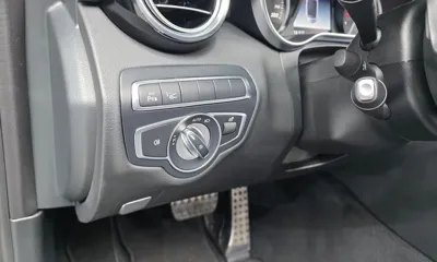 Mercedes-Benz C-Class 2018, 13633 км, за 20837.4 USD - фото 19