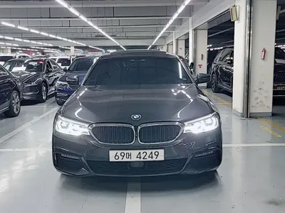 BMW 5-Series 2019, 69489 км, за 19235.51 USD