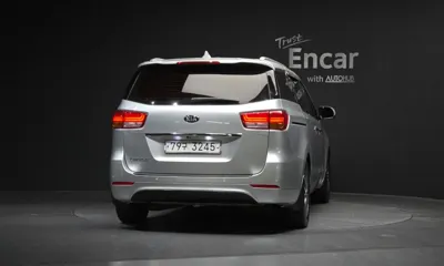 Kia Canival 2016, 72594 км, за 7598.28 USD
