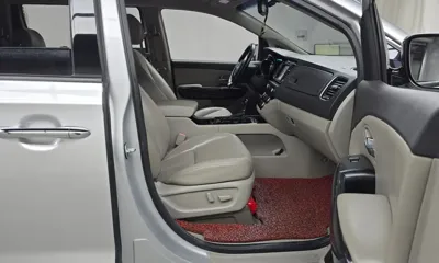 Kia Canival 2016, 72594 км, за 7548.9 USD - фото 11