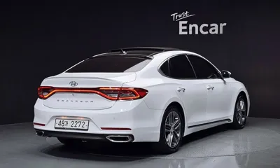 Hyundai Grandeur 2017, 62636 км, за 13351.75 USD