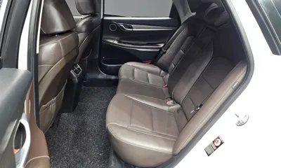 Hyundai Grandeur 2017, 62636 км, за 13351.75 USD - фото 12