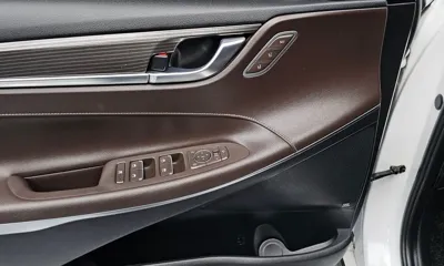 Hyundai Grandeur 2017, 62636 км, за 13351.75 USD - фото 17