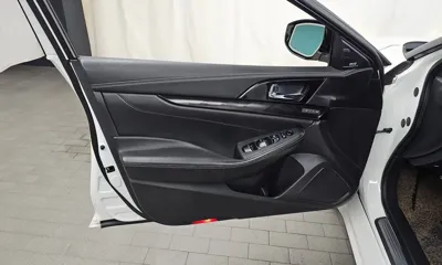 Nissan Maxima 2017, 105394 км, за 6175.65 USD - фото 24