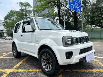 Suzuki Jimny 2016, 100000 км, за 9387.69 USD