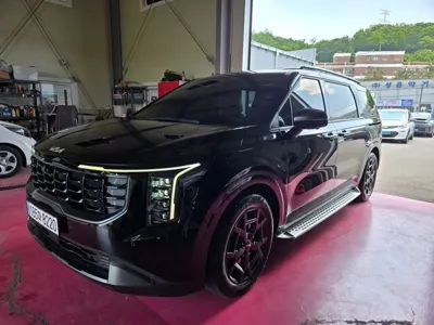 Kia Canival · 2024 год