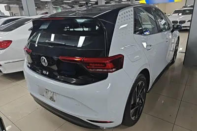 Volkswagen ID.3 2023, 34000 км, за 13768 USD - фото 6