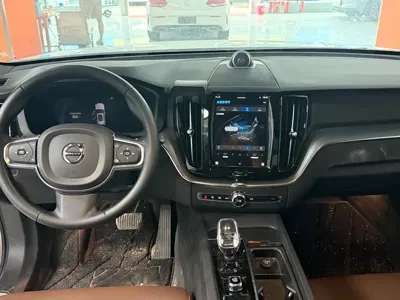 Volvo XC60 2024, 21000 км, за 23322.09 USD - фото 7