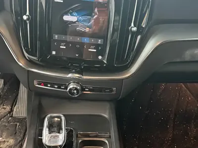 Volvo XC60 2024, 21000 км, за 23322.09 USD - фото 9