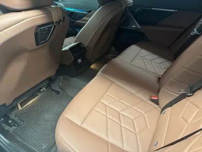 BMW 5 Series 2025, 16000 км, за 29060.65 USD - фото 6