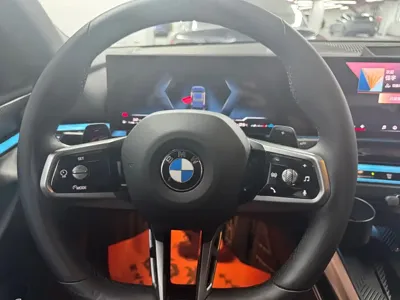 BMW 5 Series 2025, 16000 км, за 29060.65 USD - фото 8