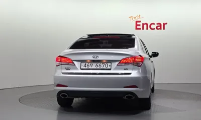 Hyundai i40 2014, 68297 км, за 4683.84 USD