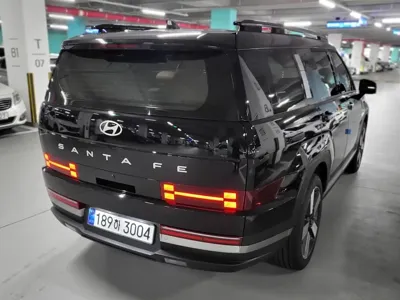 Hyundai Santafe 2025, 2030 км, за 16460.84 USD