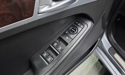 Hyundai Genesis 2015, 176382 км, за 5907.84 USD - фото 18