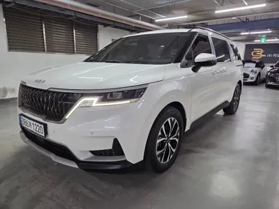 Kia Canival · 2023 год