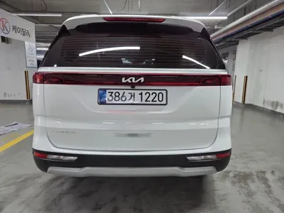 Kia Canival 2023, 53829 км, за 16738.87 USD
