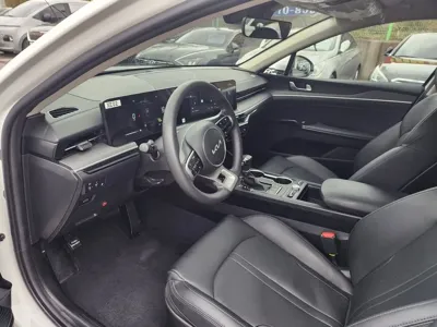 Kia K5 2024, 92000 км, за 12228.99 USD - фото 11